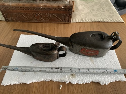 Vintage oil cans braime - vintage,